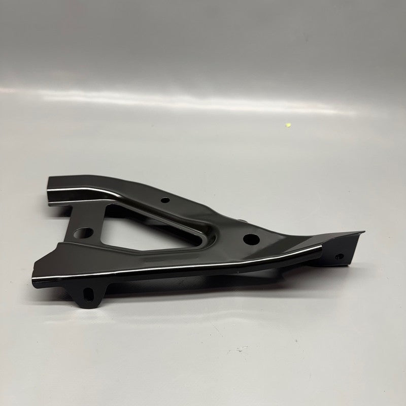 TESLA MODEL Y FEDNER BRACKET LEFT DRIVER 2020 2021 2022 2023 2024 OEM