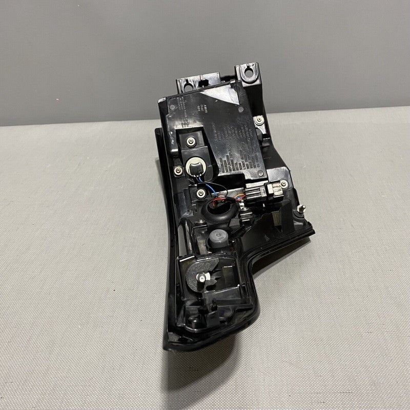 lr061588 RANGE ROVER SPORT TAIL LIGHT RIGHT PASSENGER LED OEM 2014 2015 2016 2017 