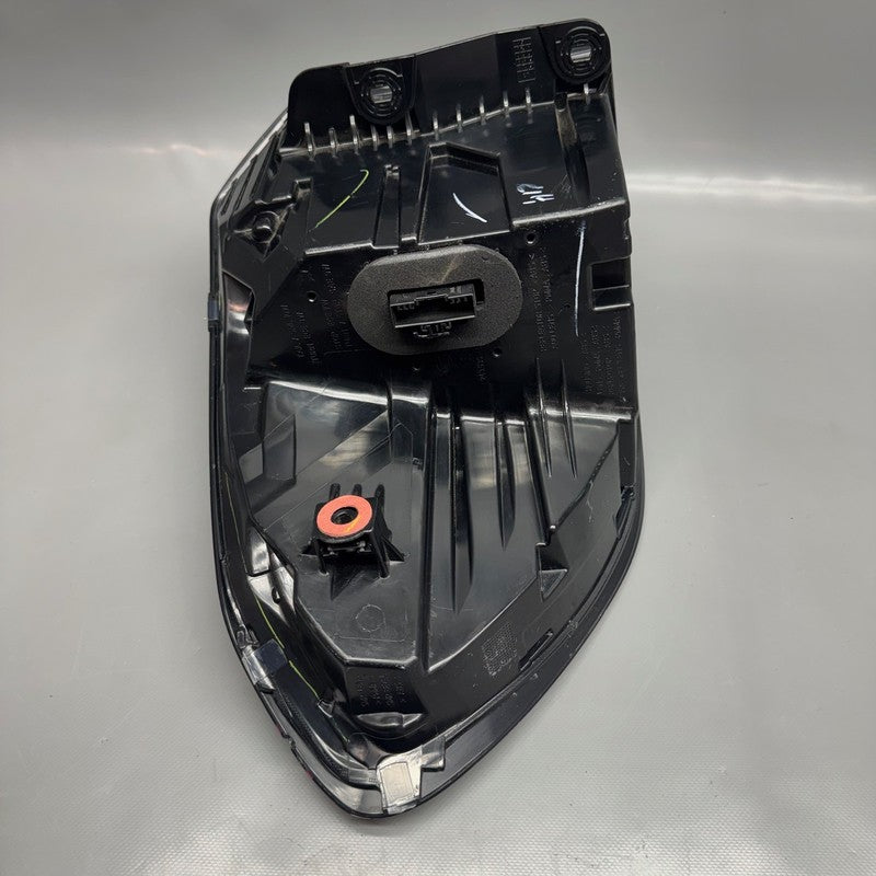 BMW X3 TAIL LIGHT RIGHT PASSENGER LED 2022 2023 2024 OEM 4946305007