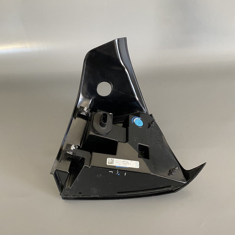 1077397-00-E TESLA MODEL 3 TAIL LIGHT LEFT DRIVER SIDE 2017 2018 2019 2020 2021 2022 OEM 
