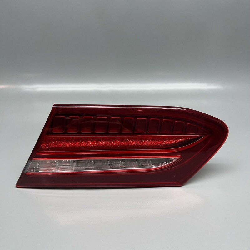 MERCEDES BENZ E450 INNER TAIL LIGHT RIGHT SIDE 2018 2019 2020 2021 202