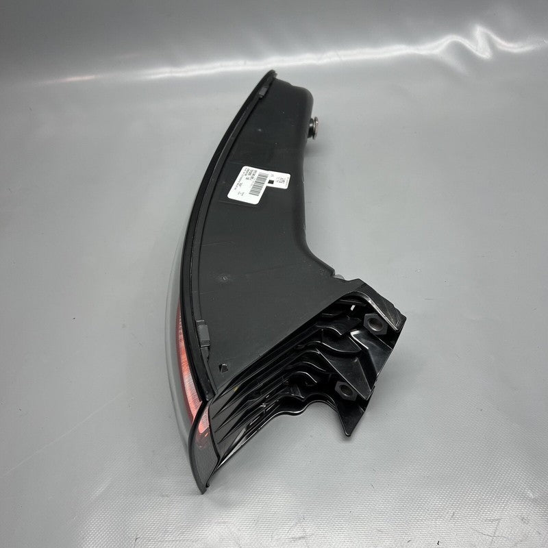 9Y0945095J PORSCHE CAYENNE TAIL LIGHT LEFT DRIVER 2019 20 21 22 2023 LED OEM 9Y0945095J
