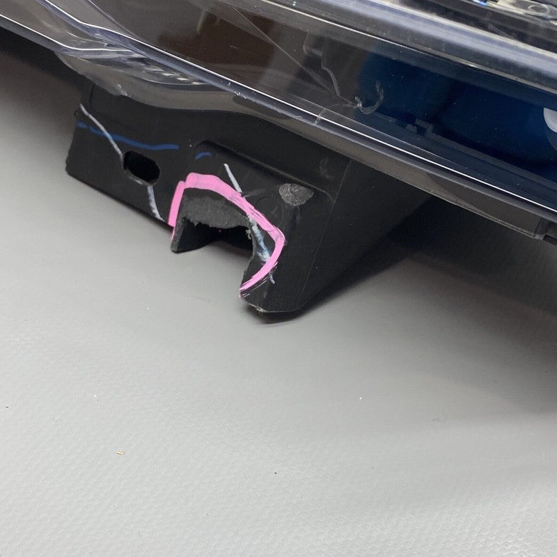 TESLA MODEL 3 FOG LIGHT LEFT DRIVER 2017 2018 2019 2020 2021 2022 1077