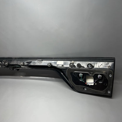 68156575AG DODGE DURANGO LIFTGATE TAIL LIGHT 2019 2020 2021  OEM 68156575AG