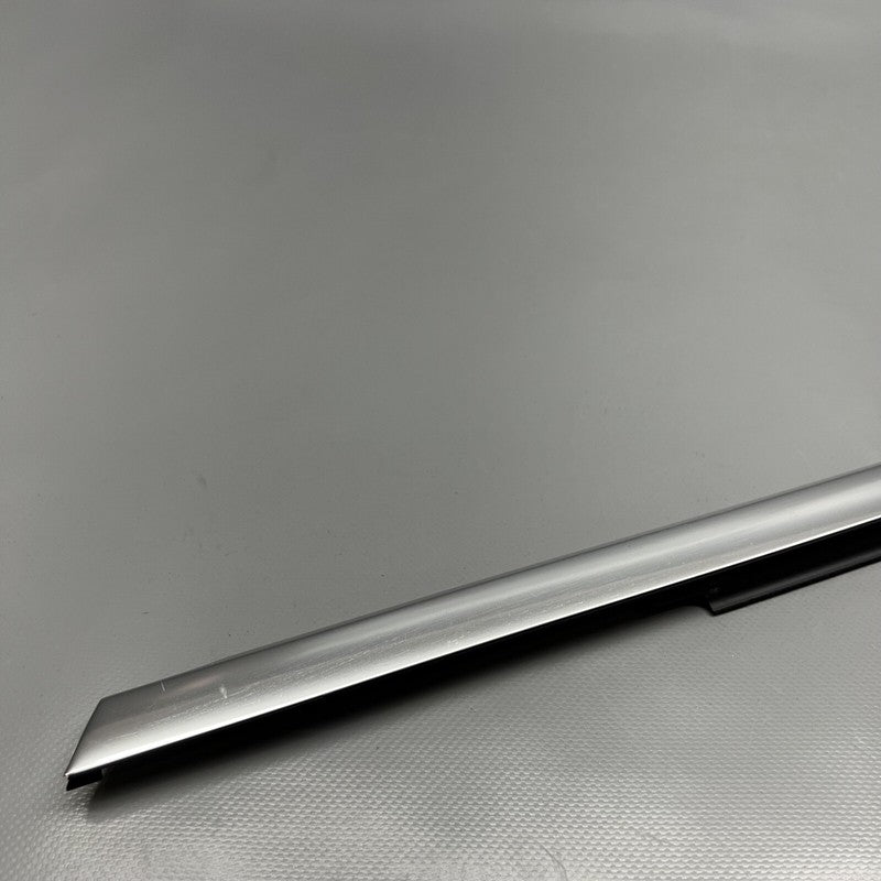 83A837475 AUDI Q3 DOOR WINDOW MOLDING LEFT FRONT 2019 2020 2021 2022 2023 OEM 83A837475