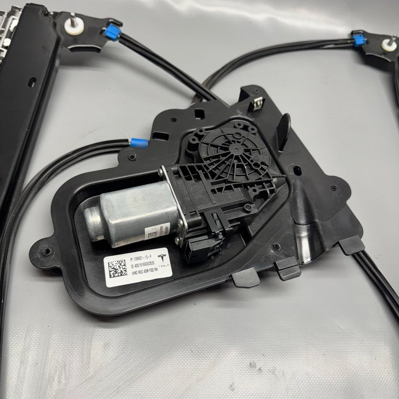 TESLA MODEL 3 WINDOW REGULATOR RIGHT FRONT 2017 2018 2019 2020 OEM 109