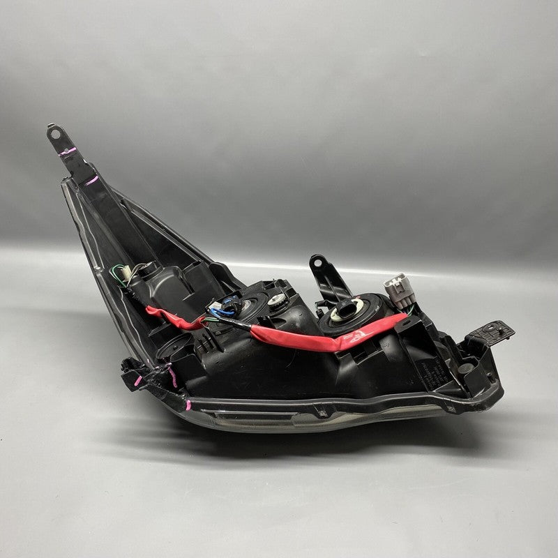 SUBARU FORESTER HEADLIGHT LEFT DRIVER 2014 2015 2016 HALOGEN OEM