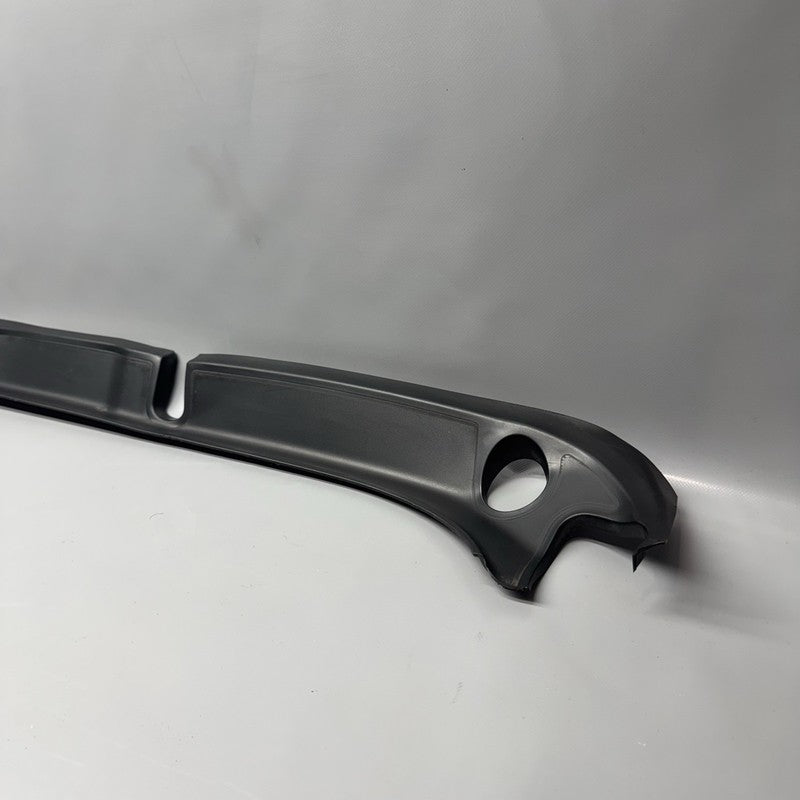 1062356-00-B TESLA MODEL X TAILGATE CENTER UPPER TRIM 2016 2017 2018 2019 2020 OEM