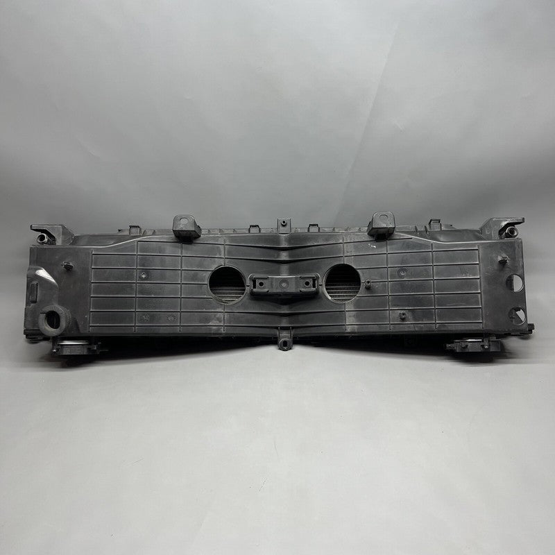 1058074-00-B TESLA MODEL S FRONT CENTER RADIATOR SHUTTER AIR DUCT 2016 2017 2018 2019 2020 