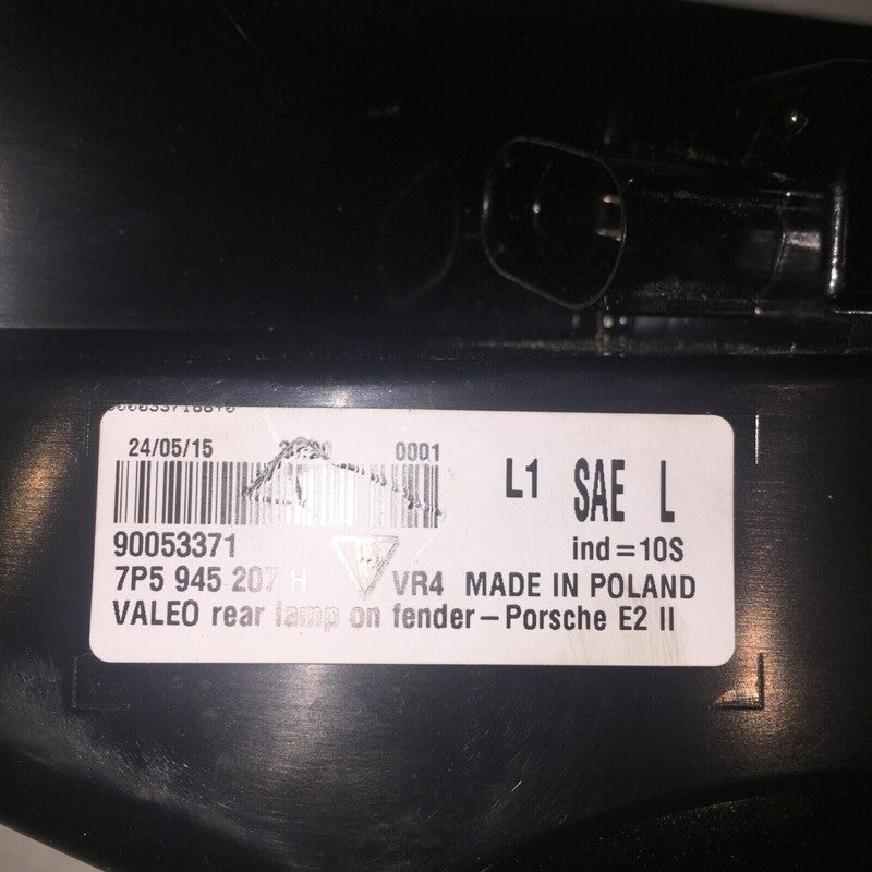 7P5945207H PORSCHE CAYENNE TAIL LIGHT LEFT DRIVER 7P5945207H 2015 2016 OEM 