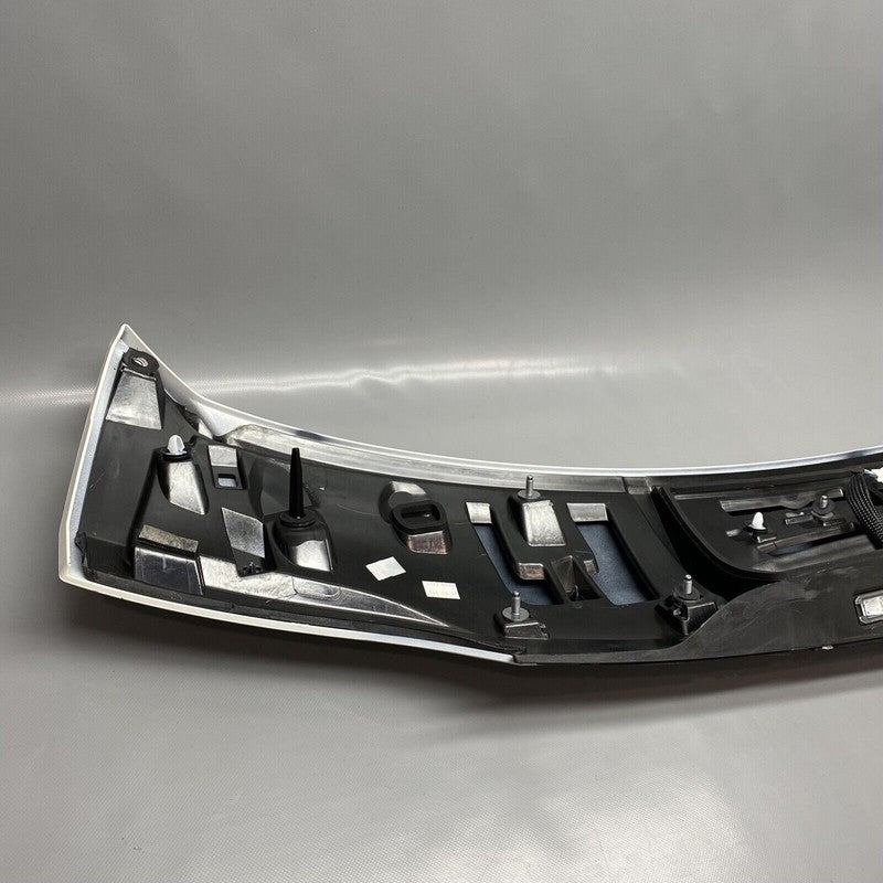 670042733 MASERATI LEVANTE TAILGATE SPOILER WING 670042733 2016 2017 2018 2019 OEM