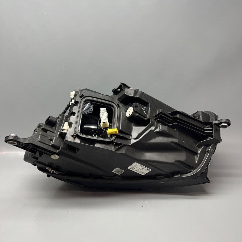 A1679068206 MERCEDES BENZ GLS580 HEADLIGHT RIGHT PASSENGER 2020 2021 2022 A1679068206 LED