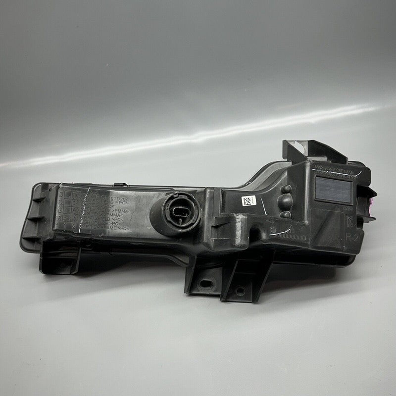 TESLA MODEL 3 FOG LIGHT RIGHT PASSENGER 2020 2021 22 2023 2 PIN OEM 10