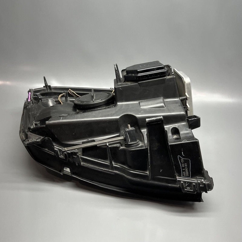 CADILLAC ESCALADE HEADLIGHT RIGHT PASSENGER 2007 08 09 10 11 12 13 2013 XENON 
