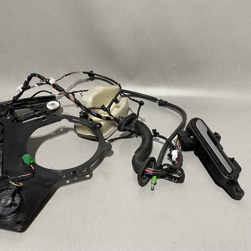 1092147-00-D TESLA MODEL 3 WINDOW REGULATOR WITH HANDLE RIGHT FRONT 2017 18 19 20 21 2022 OEM