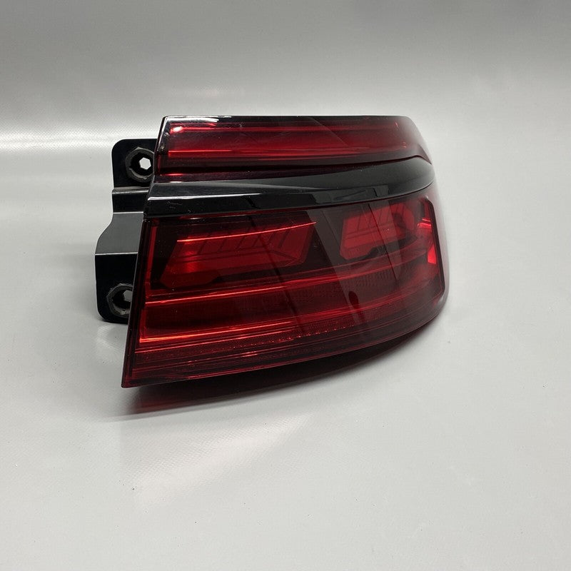 4N0945208S AUDI A8 TAIL LIGHT RIGHT PASSENGER 2019 2020 2021 2022 LED 4N0945208S OEM