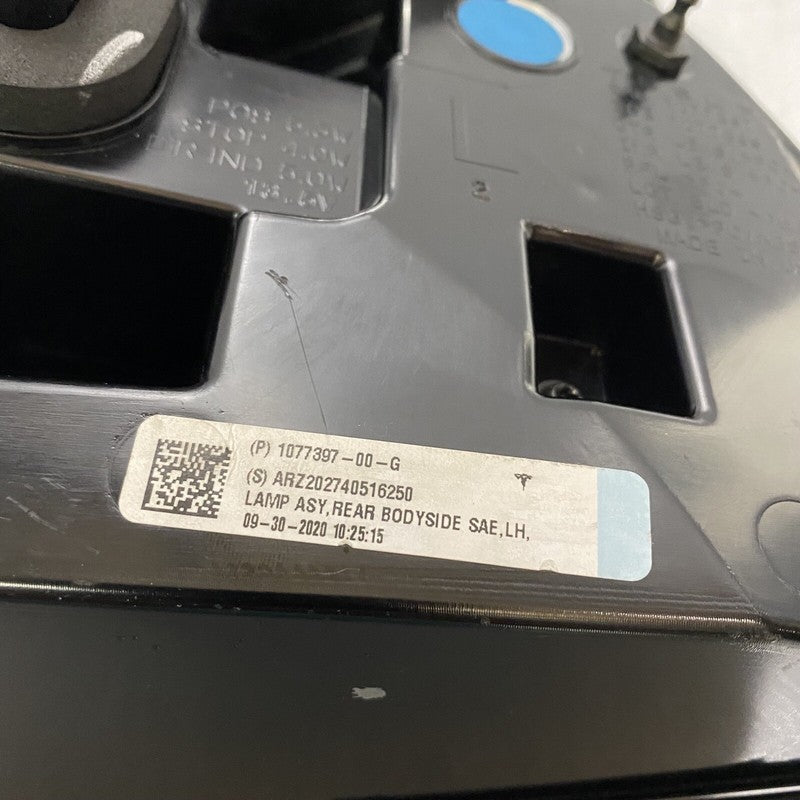 1077397-00-G TESLA MODEL 3 TAIL LIGHT LEFT DRIVER 1077397-00-G 2017 2018 2019 2020 LED OEM