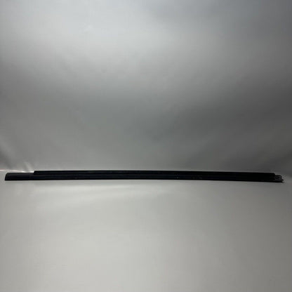 1098684-00-D TESLA MODEL X DOOR WINDOW MOLDING RIGHT FRONT 2015 16 17 18 19 20 21 22 2023 OEM