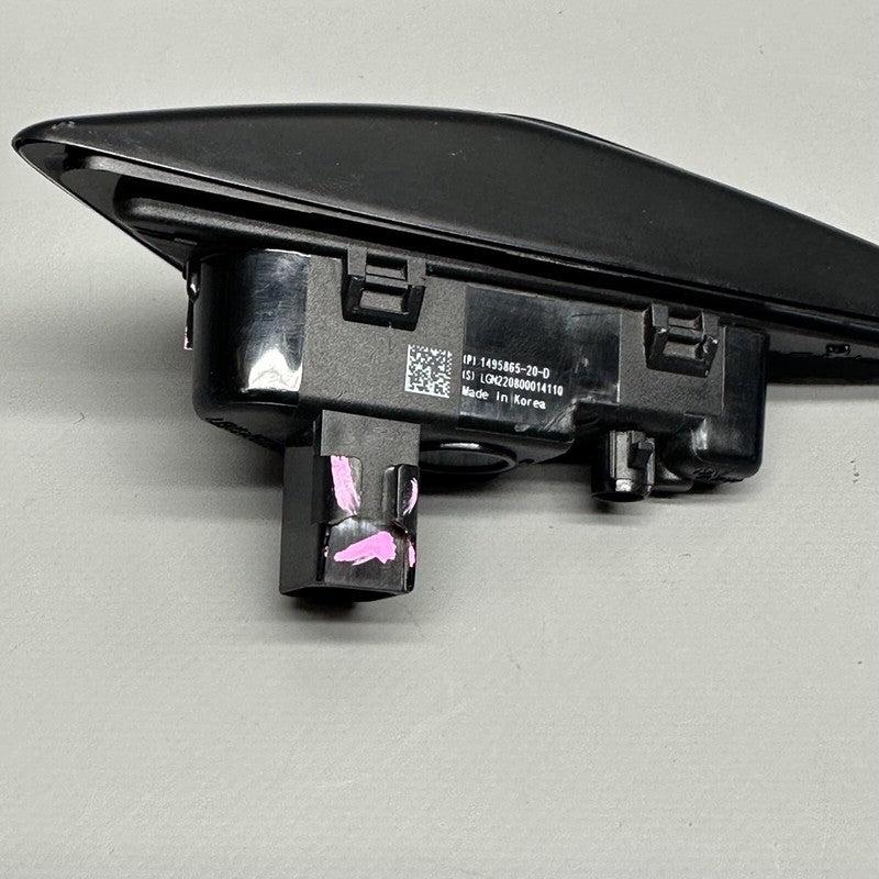 TESLA MODEL 3 Y FENDER CAMERA MARKER RIGHT 2017 18 19 20 21 2022 14958