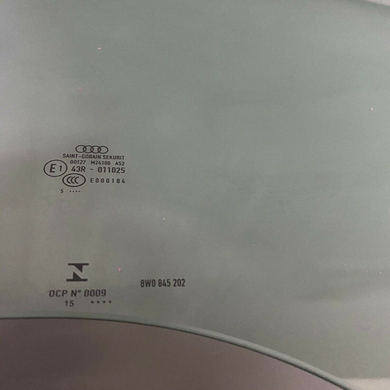 8W0845202 AUDI A4 S4 RIGHT FRONT DOOR GLASS 8W0845202 2017 2018 2019 OEM 