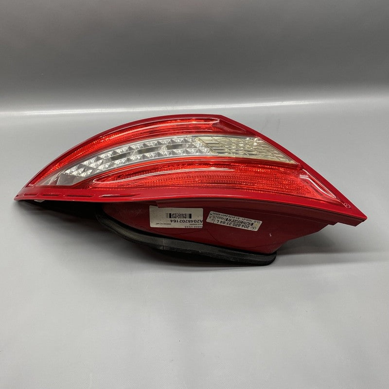 2048202164 MERCEDES BENZ C300 TAIL LIGHT LEFT DRIVER 2048202164 2008 2009 2010 2011 C63  