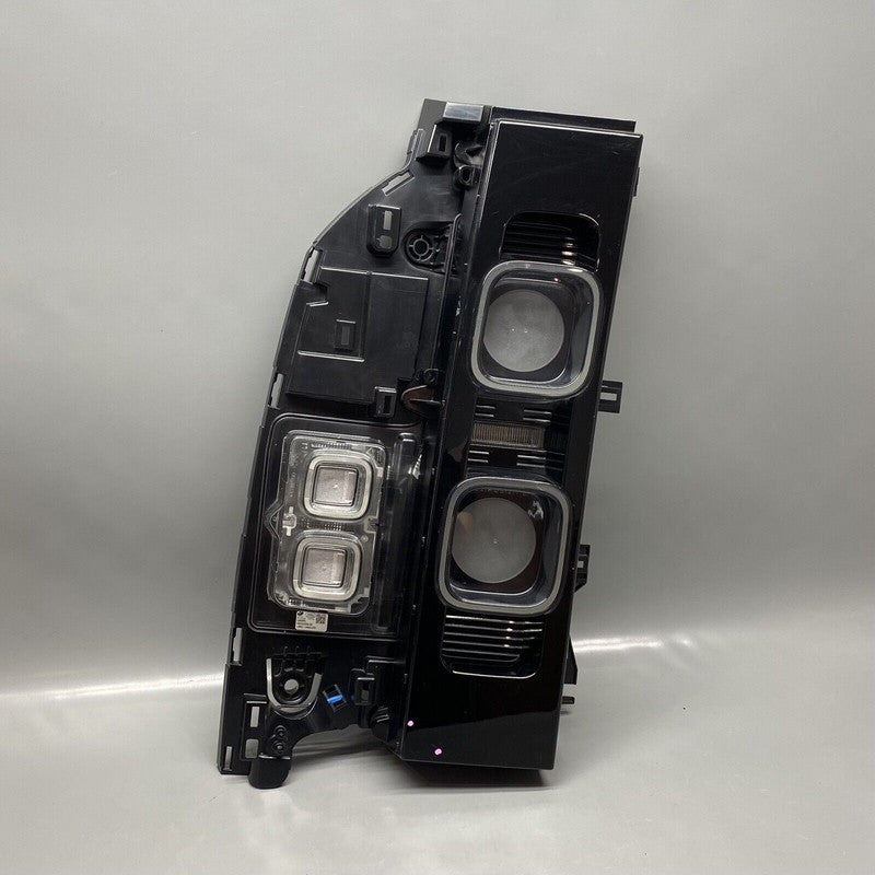 L8B2-13405-DD LAND ROVER TAIL LIGHT LEFT DRIVER 2020 2021 2022 OEM L8B2-13405-DD