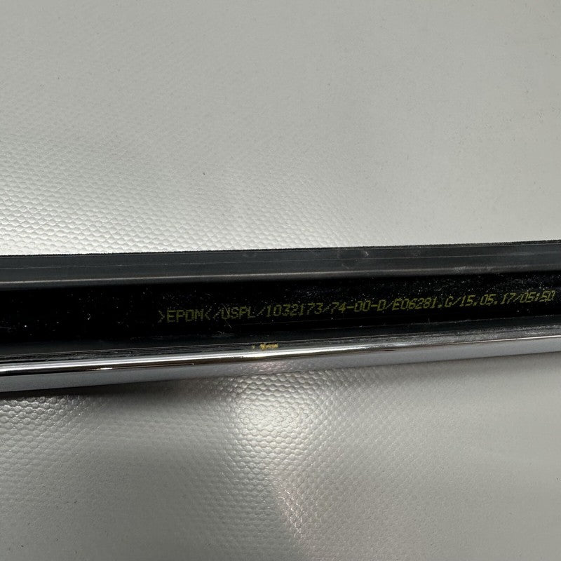 1032165-88-D TESLA MODEL X DOOR WINDOW MOLDING LEFT FRONT 2016 17 18 19 2020 OEM 1032165-88-D