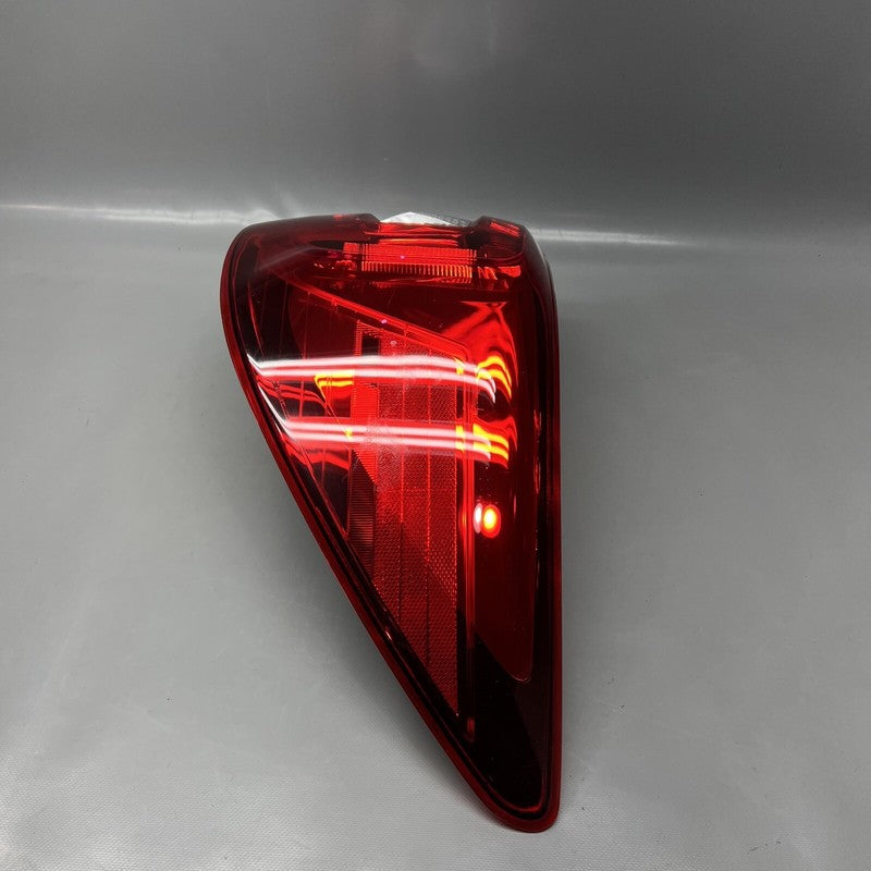 SUBARU OUTBACK TAIL LIGHT RIGHT PASSENGER 2015 2016 2017 2018 2019 OEM